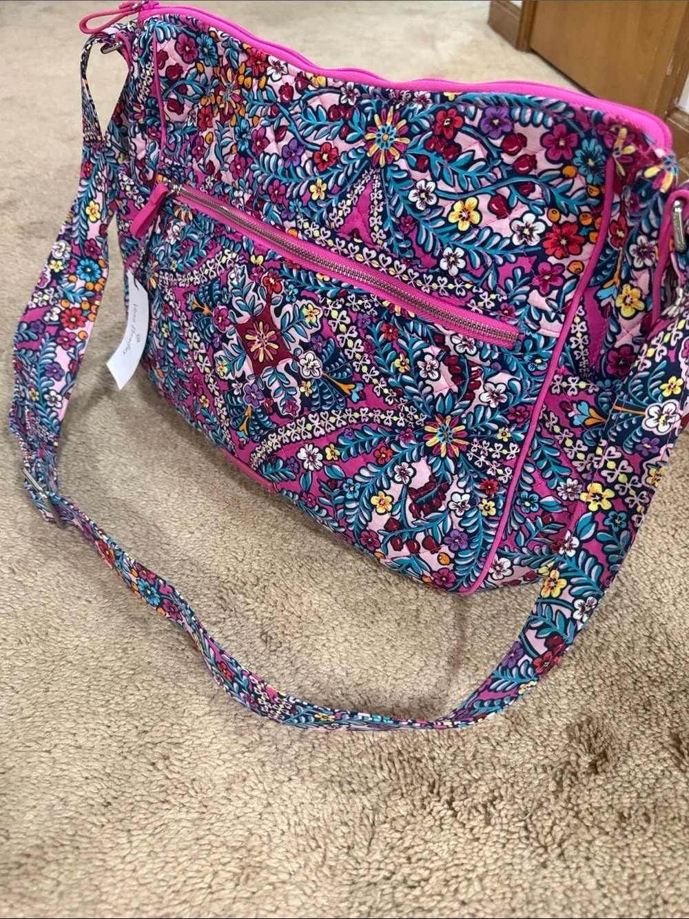 WOW POSHMARK - Authentic Vera Bradley NWT Iconic Large On The Go Crossbody!